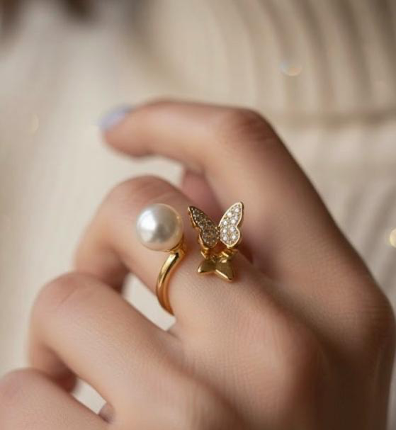BUTTERFLY W/PEARL RING
