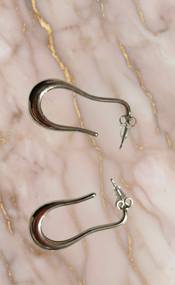 OVAL EARRINGS