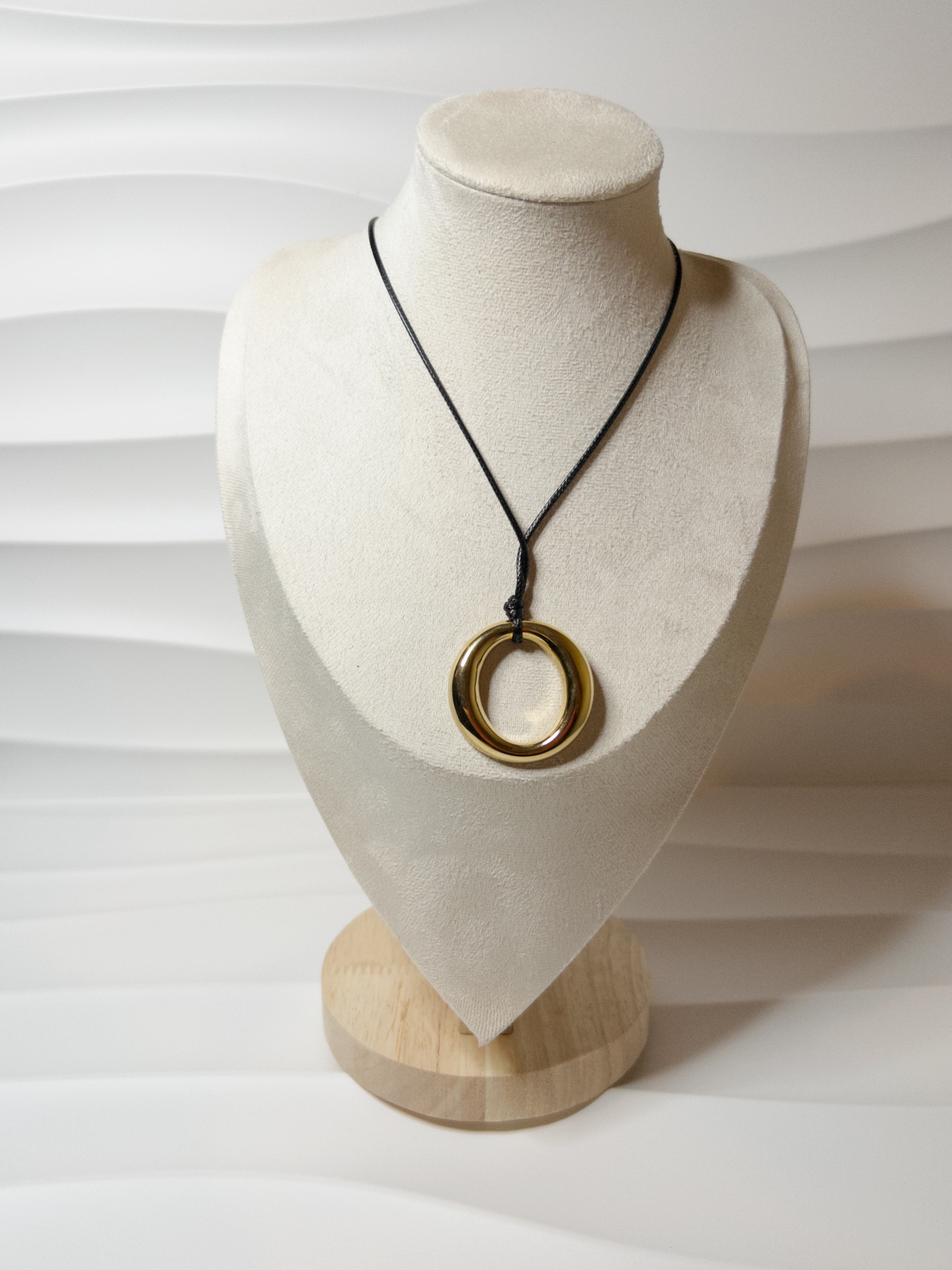 EARTH NECKLACE